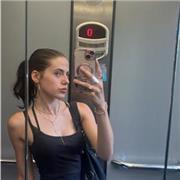 Étudiante qui propose des cours particuliers en anglais